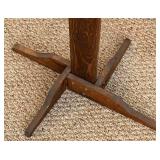 Heart-Shaped Wooden Rack Stand