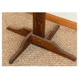 Heart-Shaped Wooden Rack Stand