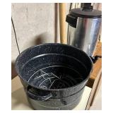 West Bend Beverage Urn & Speckled Enamel Stock Pot Mixed Lot
