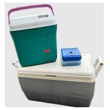 Igloo & Rubbermaid Cooler Mixed Lot With Lifoam Ice Pack