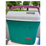 Igloo & Rubbermaid Cooler Mixed Lot With Lifoam Ice Pack