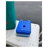Igloo & Rubbermaid Cooler Mixed Lot With Lifoam Ice Pack
