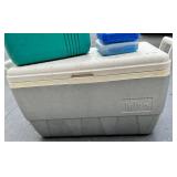 Igloo & Rubbermaid Cooler Mixed Lot With Lifoam Ice Pack