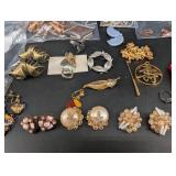 Vintage Costume Jewelry Mixed Lot With Organizers