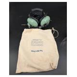 David Clark H10-40 Aviation Headset With Sporty's Pilot Shop Bag