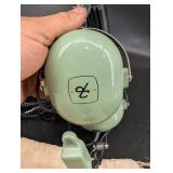 David Clark H10-40 Aviation Headset With Sporty's Pilot Shop Bag