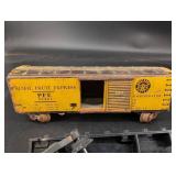 Vintage American Flyer & Pacific Fruit Express Freight Cars Mixed Lot