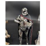 Star Wars Figures, Vehicles & Collector Card Mixed Lot