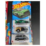 Hot Wheels Die-Cast Car Mixed Lot (Lot of 23)