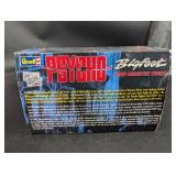 Revell Psycho Bates Motel Ford Monster Truck 1:25 Scale Kit