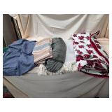 Mixed Textile Lot Throws Blankets Blue Panel Holiday Fleece 5 Pc