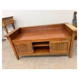 Mission Style Oak TV Stand Media Console Cabinet 46x23x45 Good