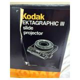 Kodak Ektagraphic III AMT Slide Projector Boxed w Tray Lens Manual