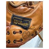 Vintage Wilson A2575 Baseball Glove- catcher