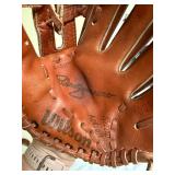 Vintage Wilson A2575 Baseball Glove- catcher