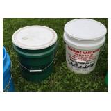 Mixed 5-gallon Pails (Lot of 5)