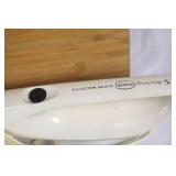 Hamilton Beach Scovill Electric Knife With Cutting Board