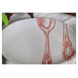 Mixed Lot: La Cuisine Board, Serveware & Tabletop Decor