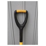 Suncast Snow Shovel & Steel Digging Shovel Mixed Lot