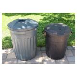 Rubbermaid Roughneck 20 Gallon Trash Cans (Lot of 2)