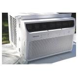 Hisense Smart Window Air Conditioner 8000 BTU With Remote Control