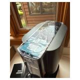 Ninja CREAMi Ice Cream Maker NC300 Series w Manual New in Box Clean