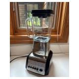 Oster All Metal Drive Blender Glass Jar 1.5 Liter Black Chrome Base