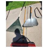 Garden Tool Assortment (Lot of 5)