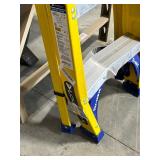Louisville 4 Foot Fiberglass Ladder