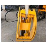 Unused 2026 FUTURE Mini Skid Steer Rotating Gripper FT-MRG69