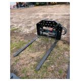 Unused 2026 FUTURE skid stee Side shift fork FT-SF60