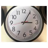 5 Office Clocks (3 Working, 2 Untested/Dead Battery) (12 ")