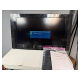 Samsung TV Model #LN32A330J1D W/ Brand New Mohu Indoor TV Antenna