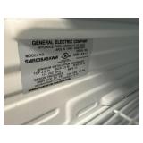 GE SMR03VASWW 115 Volt Refrigerator (Tested Working) 17 3/4x 19 /4 32