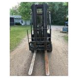 Crown Forklift Model M#SC4040-40TT: 36 Volt, 8519 Hours, 3 Stage Mast Lifts 190", Side Shift and Positioner