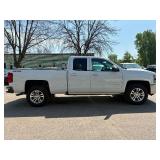 2017 CHEVROLET SILVERADO 1500 LT *4x4* (NO RESERVE)