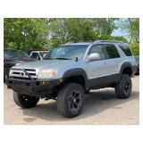 2004 TOYOTA 4RUNNER LIMITED *No Accidents Reported | All Wheel Drive* (NO RESERVE)