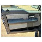 2005 FORD F-150 XLT *4x4* (NO RESERVE)