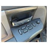 2005 FORD F-150 XLT *4x4* (NO RESERVE)