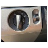 2005 FORD F-150 XLT *4x4* (NO RESERVE)