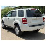 2009 FORD ESCAPE XLT *131k Miles* (NO RESERVE)