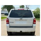 2009 FORD ESCAPE XLT *131k Miles* (NO RESERVE)