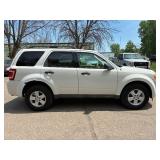 2009 FORD ESCAPE XLT *131k Miles* (NO RESERVE)