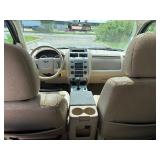 2009 FORD ESCAPE XLT *131k Miles* (NO RESERVE)