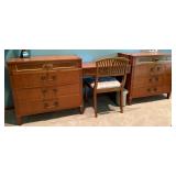 Vintage Beacon Hill Collection Bedroom Set (Lot of 5)