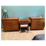 Vintage Beacon Hill Collection Bedroom Set (Lot of 5)