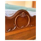 Ornate Full Size Wood Bed Frame With Quilt & Pillow Set