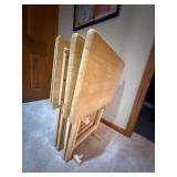 Wood Folding TV trays (Lot of 4) with stand