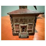 Mixed Decorative Lot of 5 With Pair of Ceramic Table Lamps
