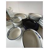Dansk Bistro Japan Stoneware Mixed Dinnerware Set 24 Pc Blue White